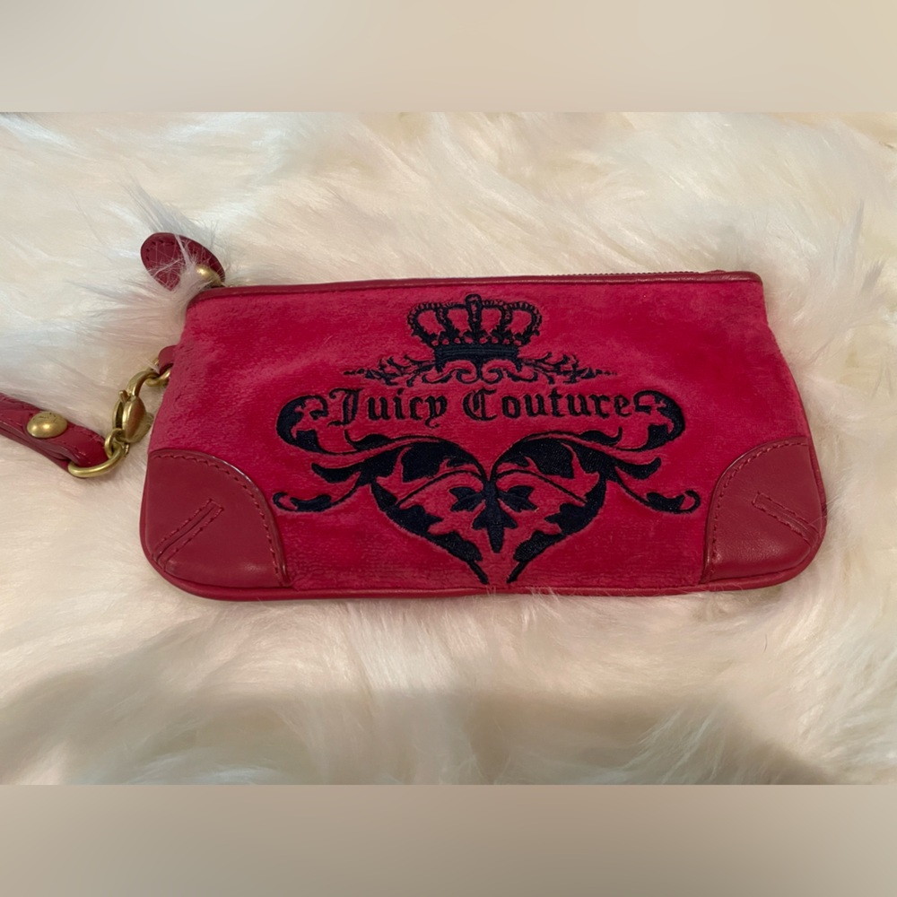 Juicy Couture wristlet